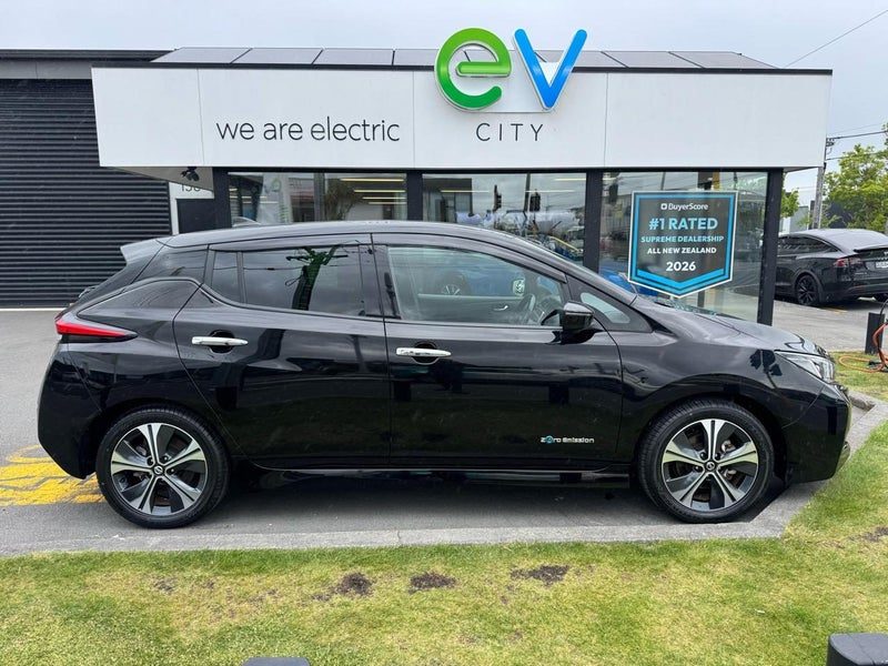2021 Nissan Leaf X, photo 2
