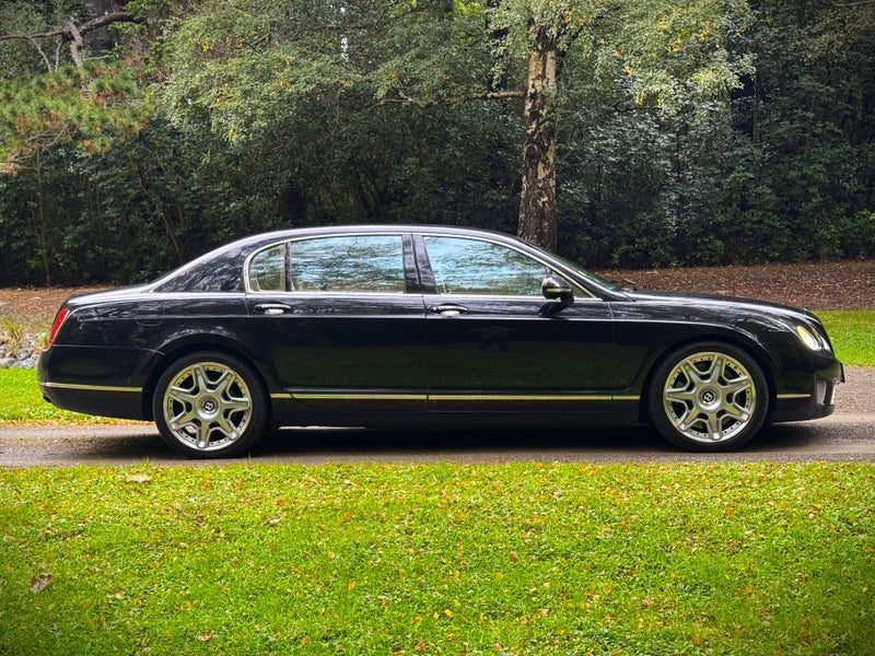 2010 Bentley Flying Spur, photo 2