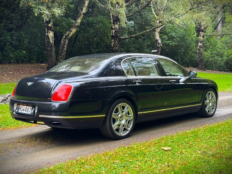 2010 Bentley Flying Spur, photo 3
