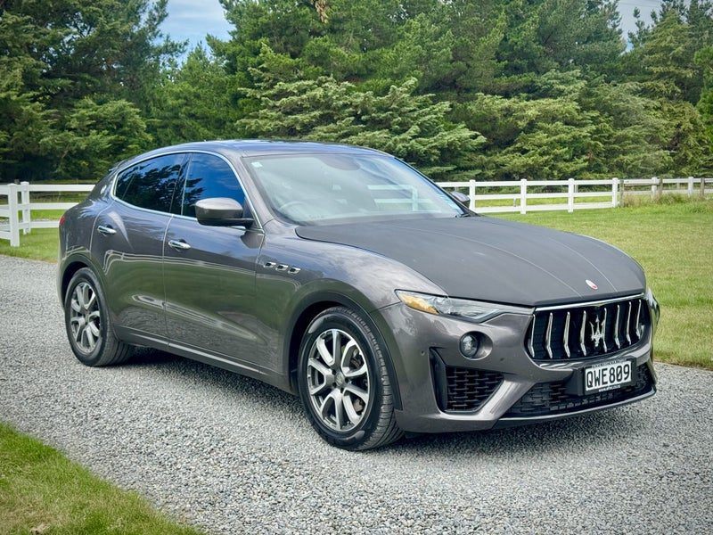 2017 Maserati Levante, main photo