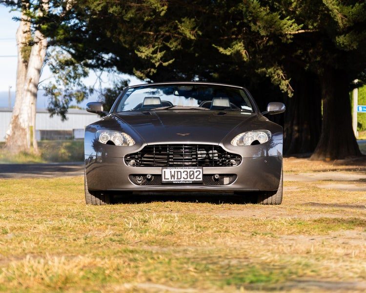 2009 Aston Martin Vantage Roadster SpeedShift, photo 2