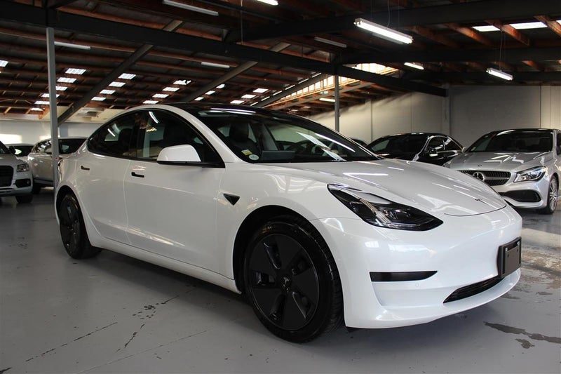 2023 Tesla Model 3 RWD