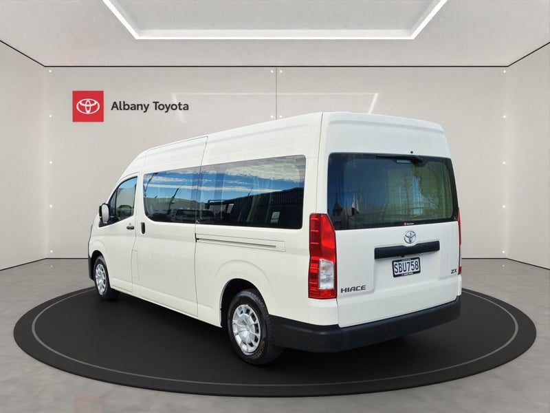 2026 Toyota Hiace ZX, photo 3