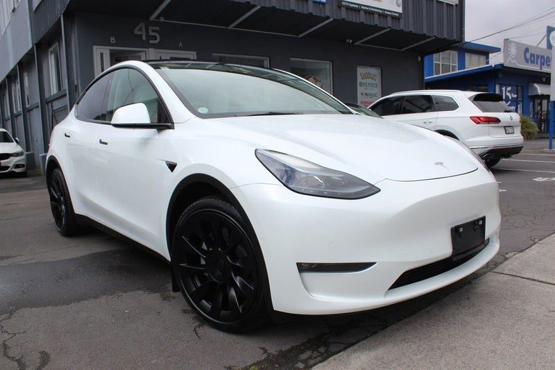 2024 Tesla Model Y Long Range Dual Motor, main photo