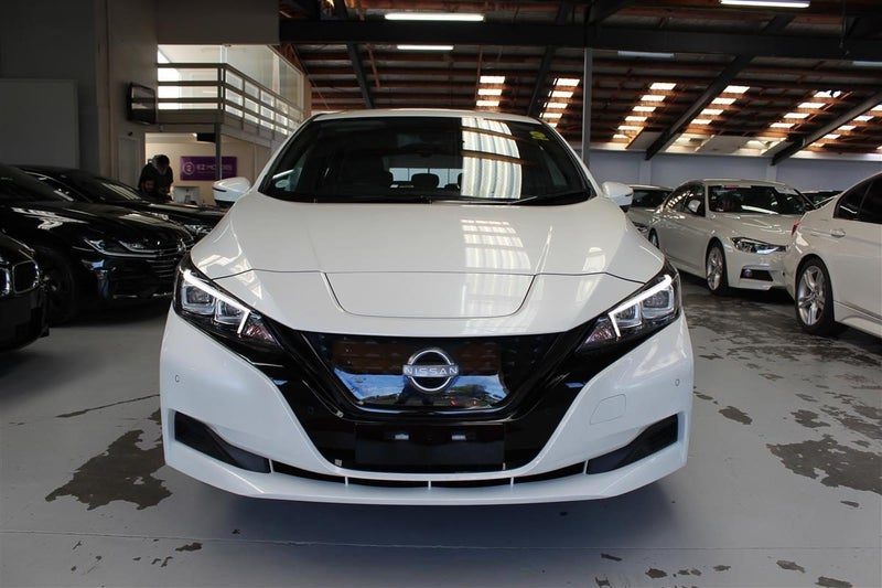 2022 Nissan Leaf XV 40kWh, photo 2