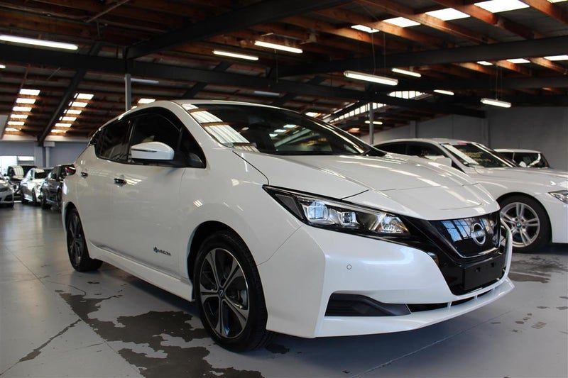 2022 Nissan Leaf XV 40kWh, photo 3