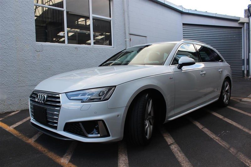 2019 Audi A4 Avant 40TFSI S Line, photo 3