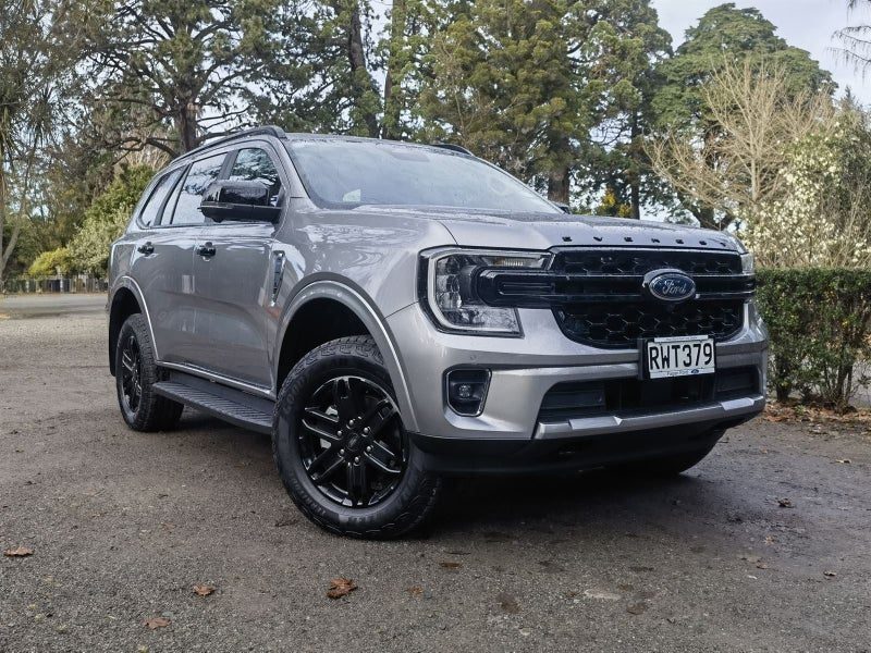 2025 Ford Everest Black Edition, main photo