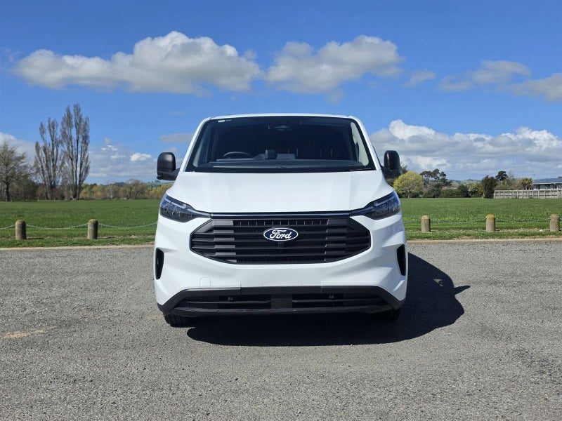 2026 Ford Transit CUSTOM 320L, photo 2