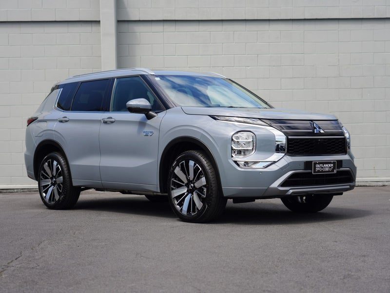 2026 Mitsubishi Outlander PHEV VRX 4WD