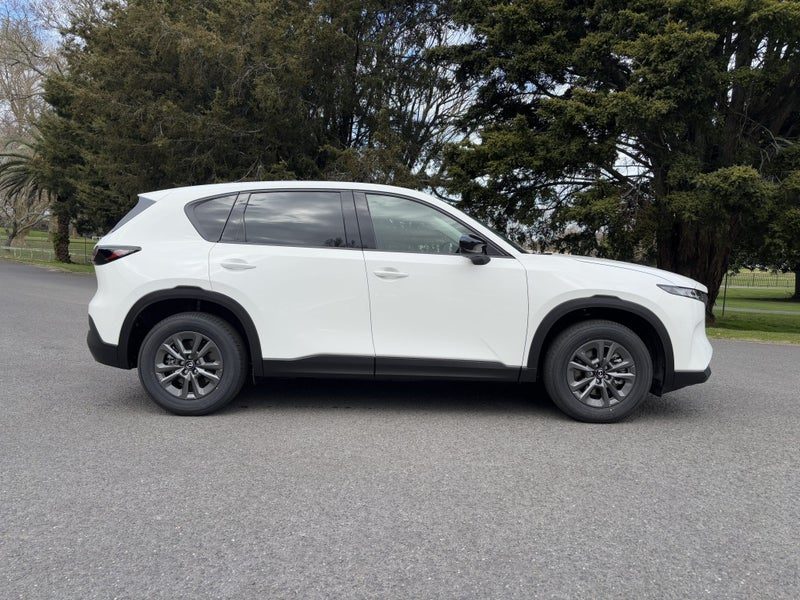 2026 Mazda CX-5 TOURING AWD 2.5L PETROL, photo 2