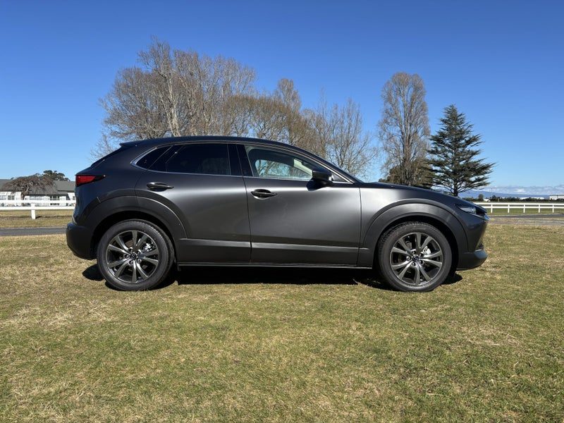 2026 Mazda CX-30 TAKAMI M HYBRID, photo 2