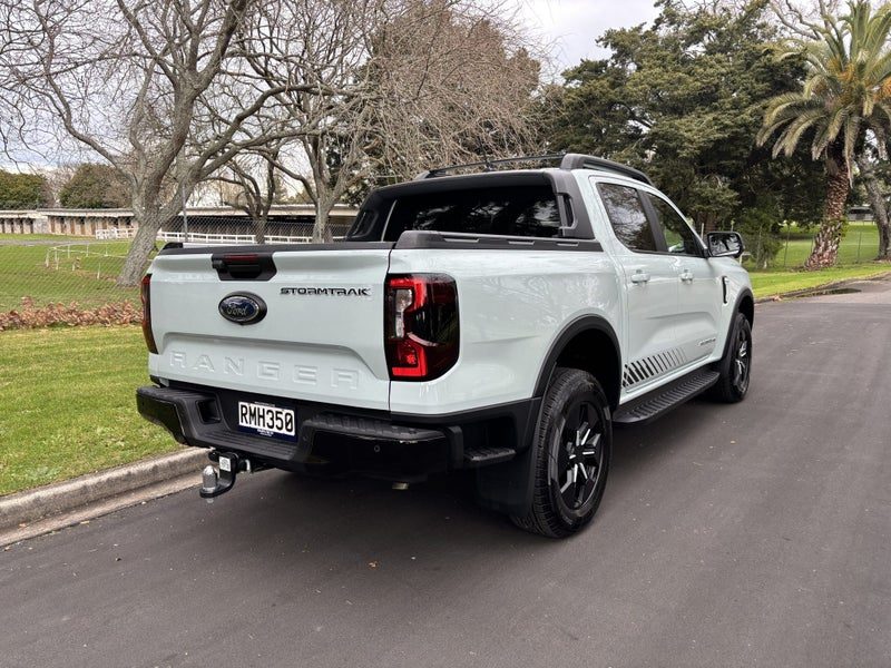 2025 Ford Ranger STORMTRAK 4WD PHEV, photo 3