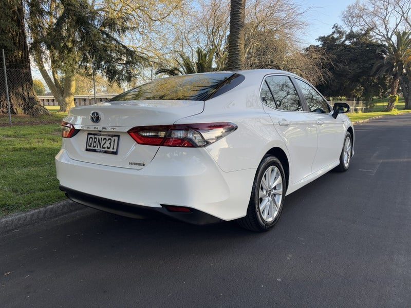 2023 Toyota Camry GX 2.5L HYBRID, photo 3