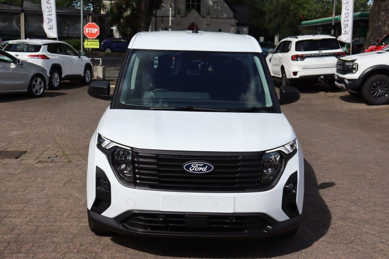 2026 Ford Transit COURIER TREND VAN 1.0P 7AT, photo 2