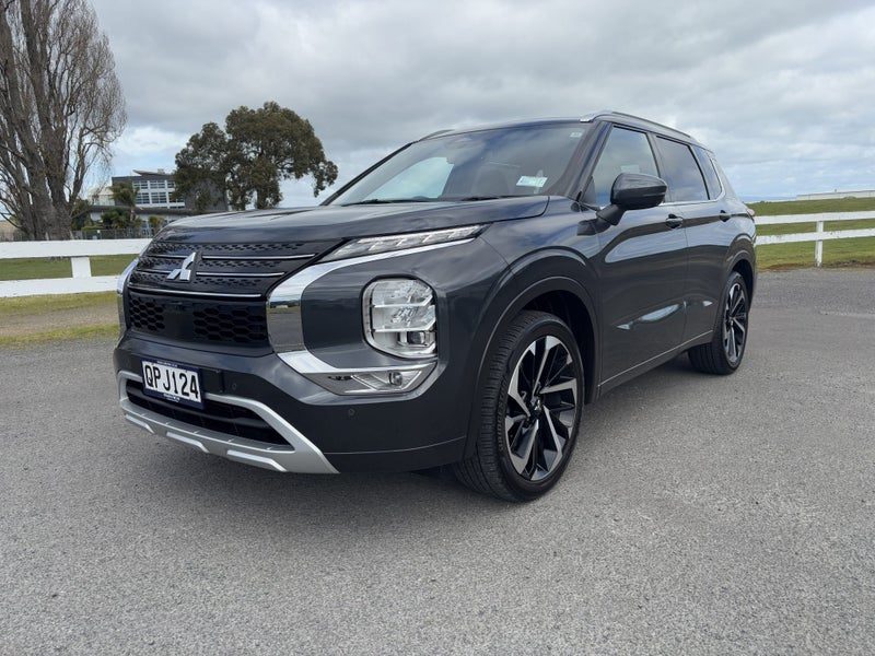2024 Mitsubishi Outlander VRX AWD 2.5L PETROL, photo 3