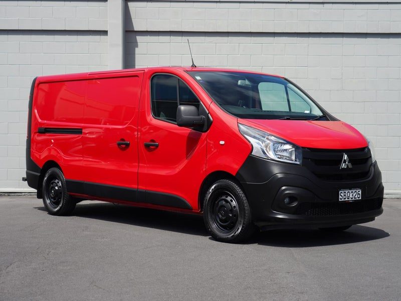 2021 Mitsubishi Express 2.0DT LWB 2WD DCT 6Dr Van, main photo