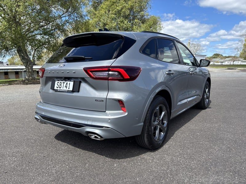 2026 Ford Escape ST-Line X PHEV, photo 3