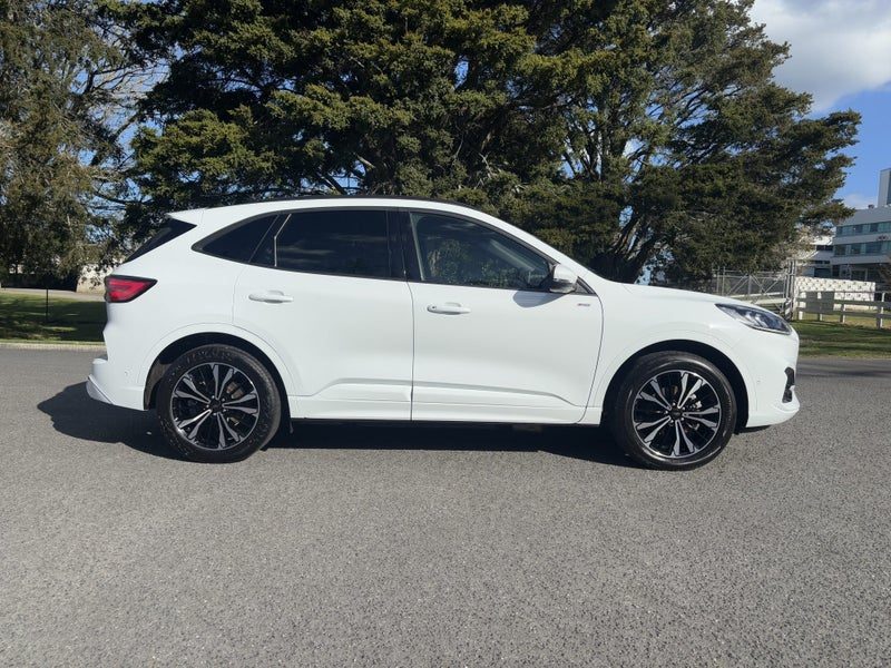 2023 Ford Escape ST-Line X PHEV, photo 3