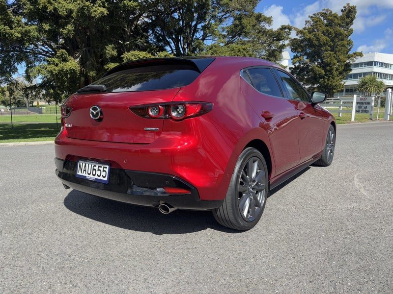 2020 Mazda 3 LIMITED 2.5L PETROL HATCH, photo 3