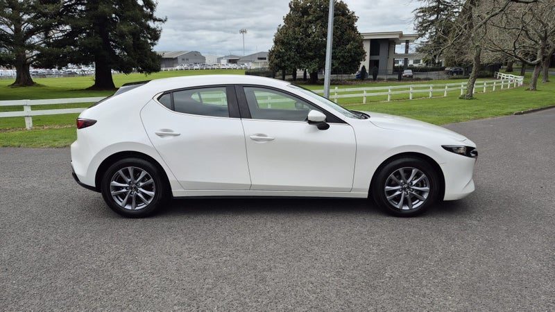 2021 Mazda 3 GSX 2.0L PETROL, photo 2