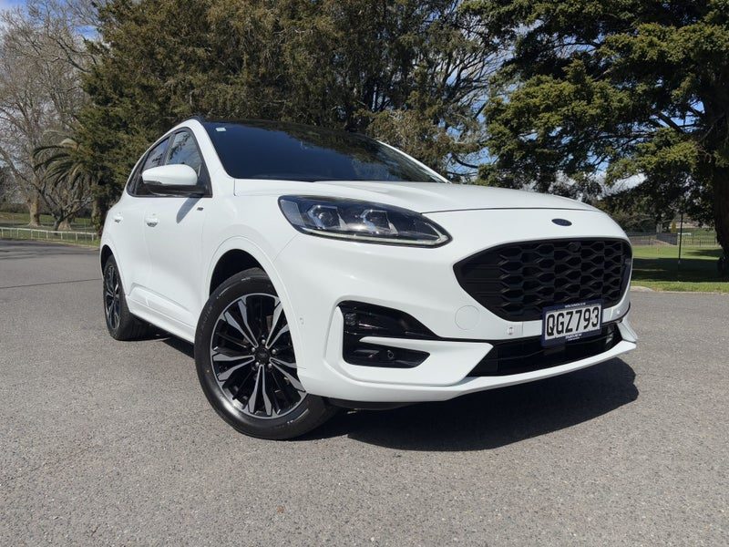 2023 Ford Escape ST-Line X PHEV