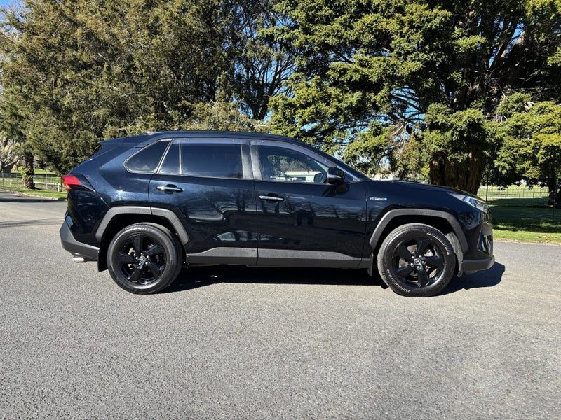 2020 Toyota RAV4 LIMITED 2.5L HYBRID, photo 3