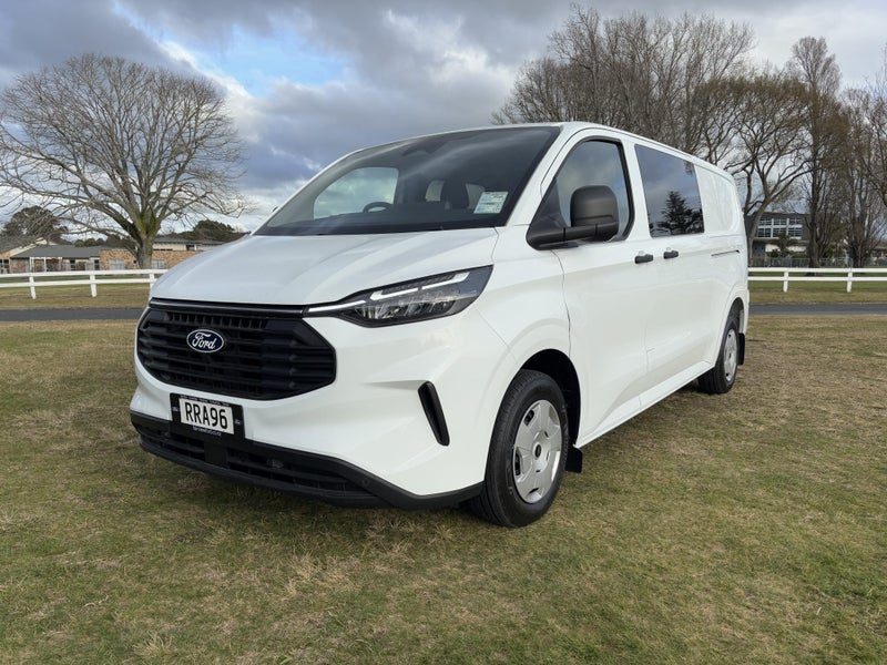 2026 Ford Transit CUSTOM 320L LWB, photo 3