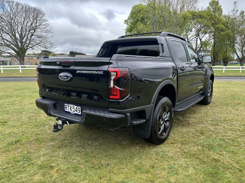 2026 Ford Ranger STORMTRAK 4WD PHEV, photo 3