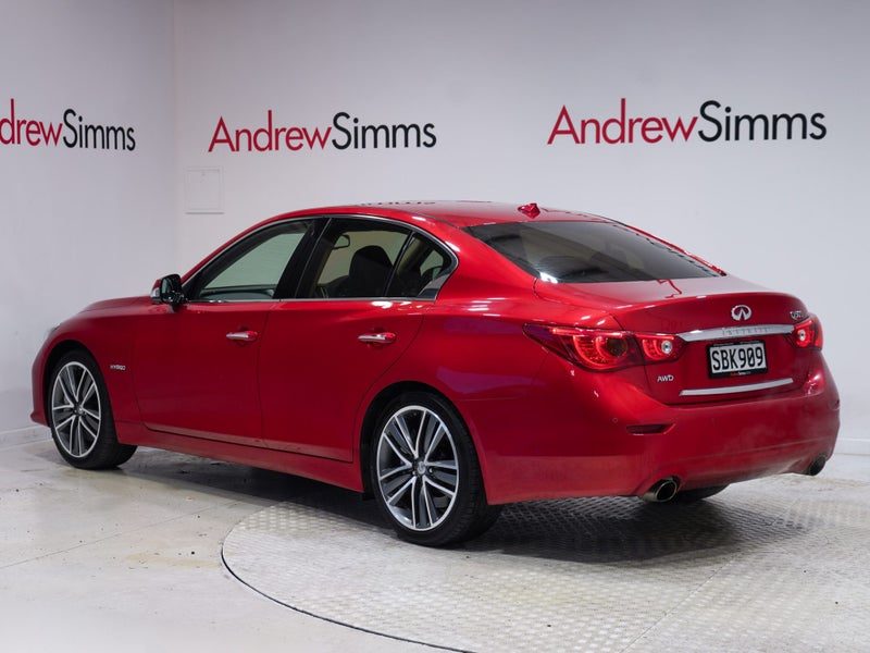 2018 INFINITI Q50 Hybrid AWD S Premium, photo 2