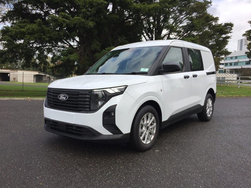 2026 Ford Transit COURIER TREND, photo 3