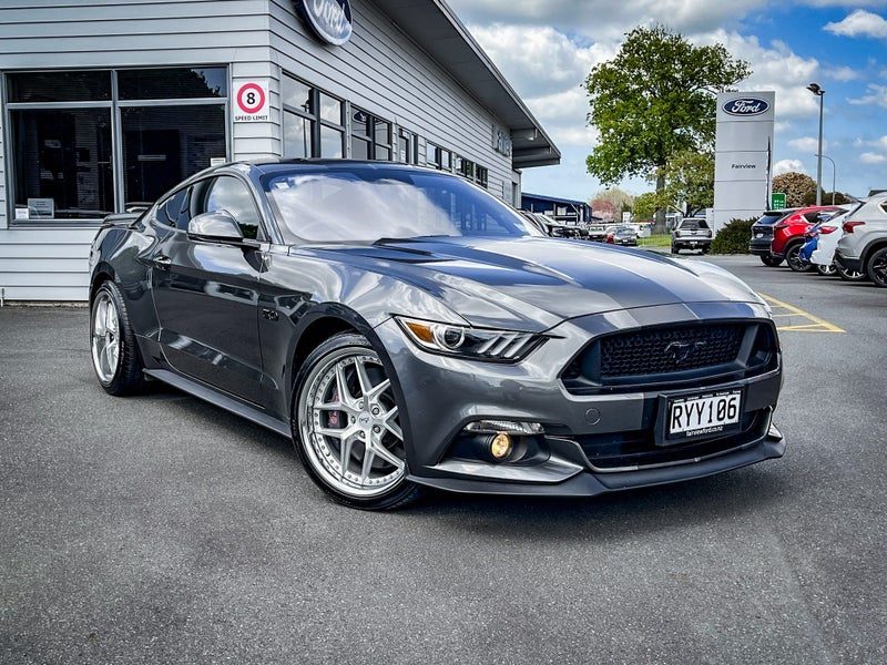 2017 Ford Mustang GT | 5.0L Fastback | At