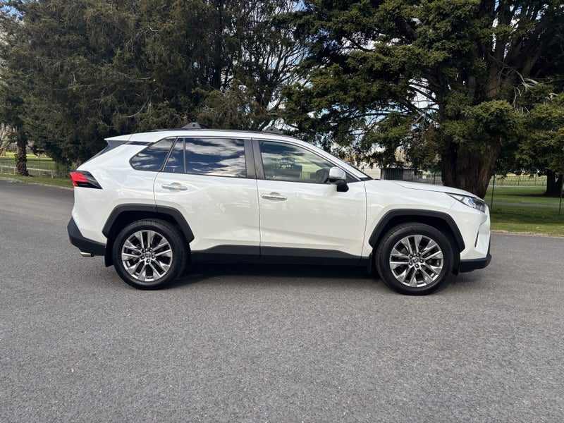 2020 Toyota RAV4 LIMITED 2.0L PETROL, photo 3