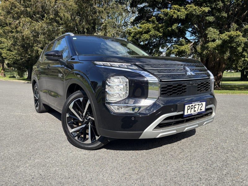 2022 Mitsubishi Outlander XLS PHEV 4WD