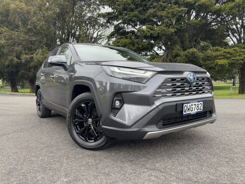 2024 Toyota RAV4 LIMITED 2.5L HYBRID