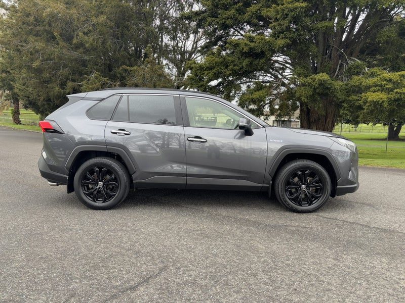 2024 Toyota RAV4 LIMITED 2.5L HYBRID, photo 2