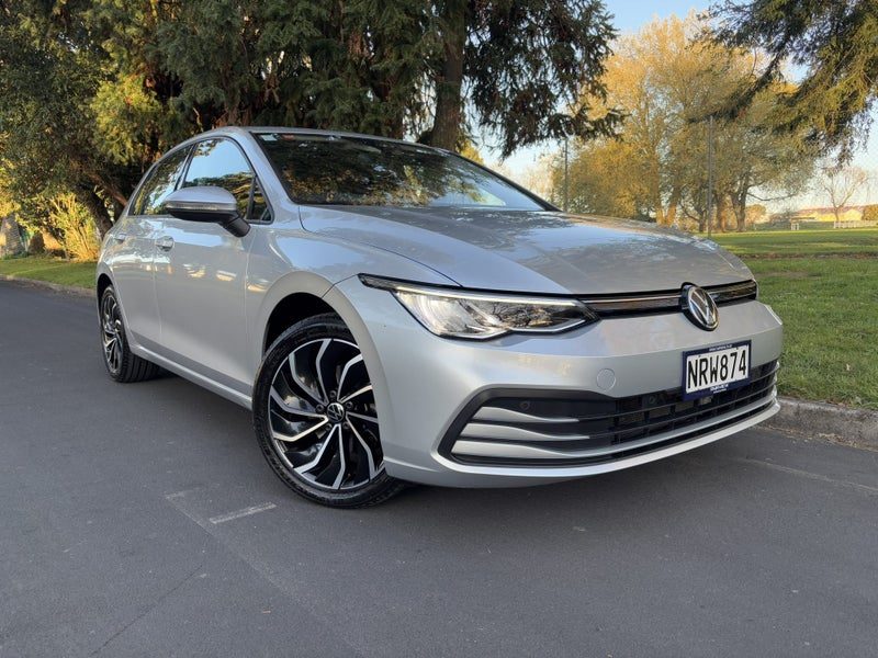 2021 Volkswagen Golf TSI LIFE 1.4L PETROL, main photo
