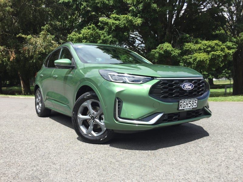 2025 Ford Escape ST-Line X PHEV
