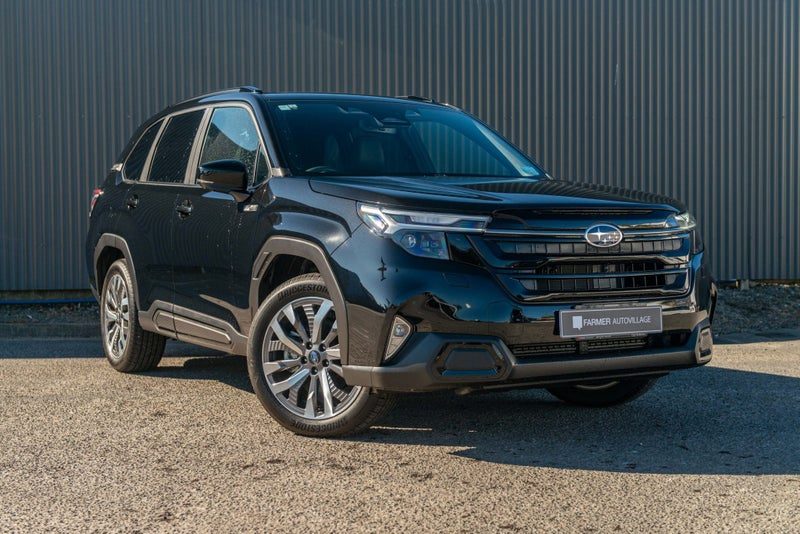 2026 Subaru Forester Hybrid Touring, main photo