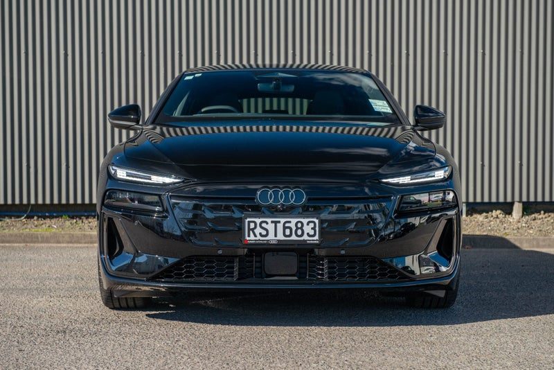 2026 Audi A6 e-tron S line RWD Avant, photo 2