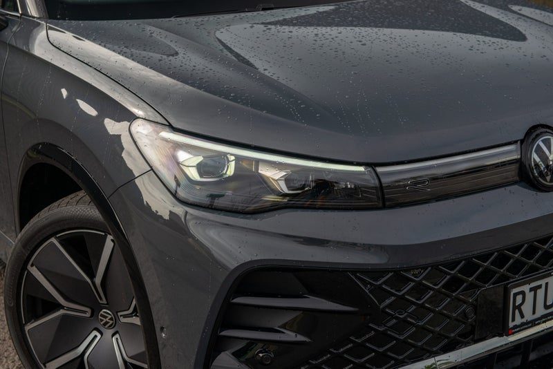 2026 Volkswagen Tiguan R-Line, photo 3