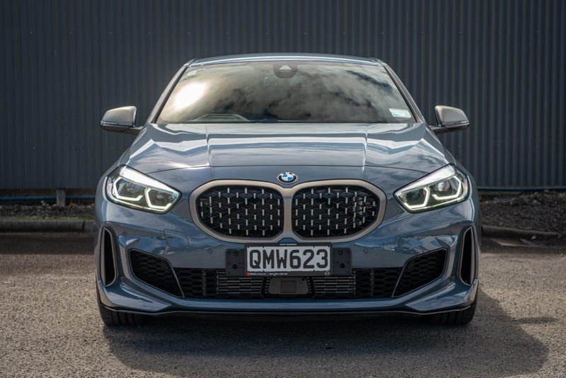 2024 BMW M135i 2.0Pt/4Wd/8At, photo 2