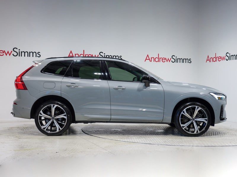 2023 Volvo XC60 Ultimate Recharge, photo 3