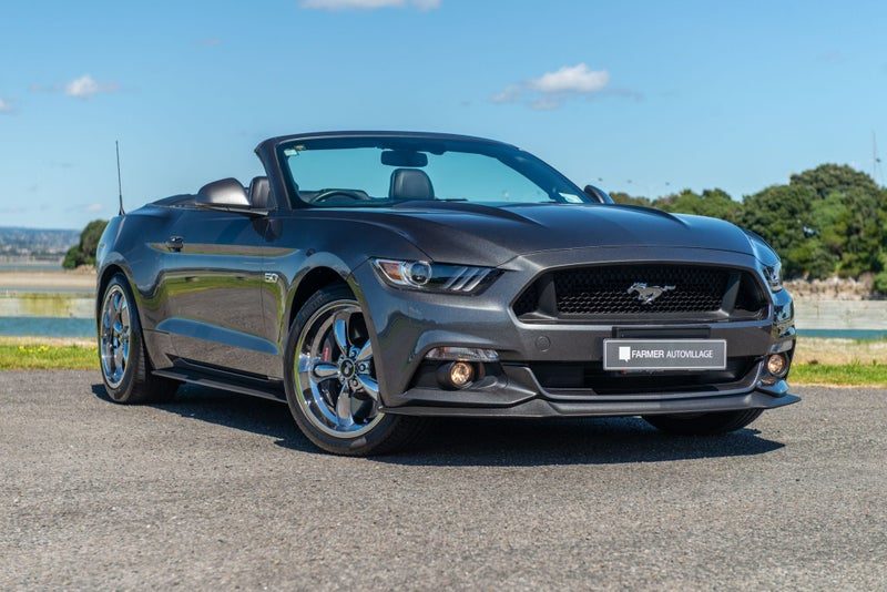 2016 Ford Mustang 5.0L Convertible, photo 2