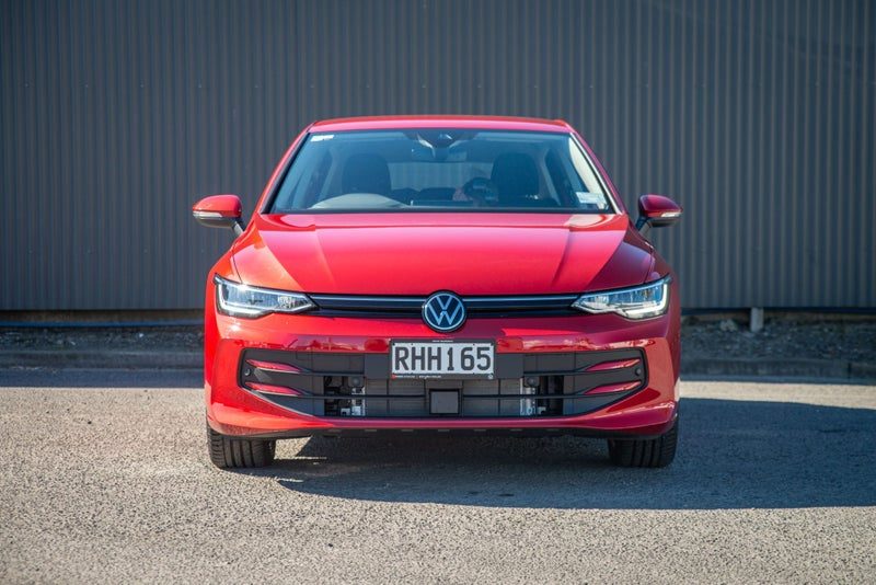 2025 Volkswagen Golf Life 1.4 TSI, photo 2