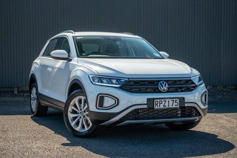 2026 Volkswagen T-Roc Life 1.4, main photo