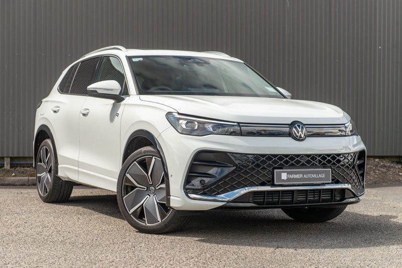 2026 Volkswagen Tiguan R-Line AWD, main photo
