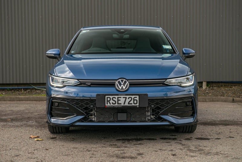 2026 Volkswagen Golf R-Line Touring package, photo 2
