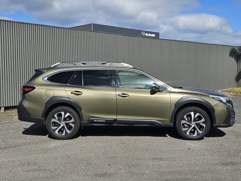 2022 Subaru Outback Touring 2.5P/4Wd, photo 2