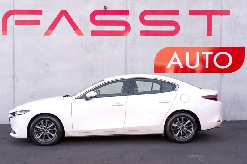 2019 Mazda 3 GSX 2.0P/6AT Sedan NZ NEW, photo 2